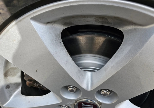 Fiat Freemont cena 49999 przebieg: 192900, rok produkcji 2015 z Radzionków małe 497